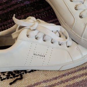 tommy hilfiger women's lelita sneaker